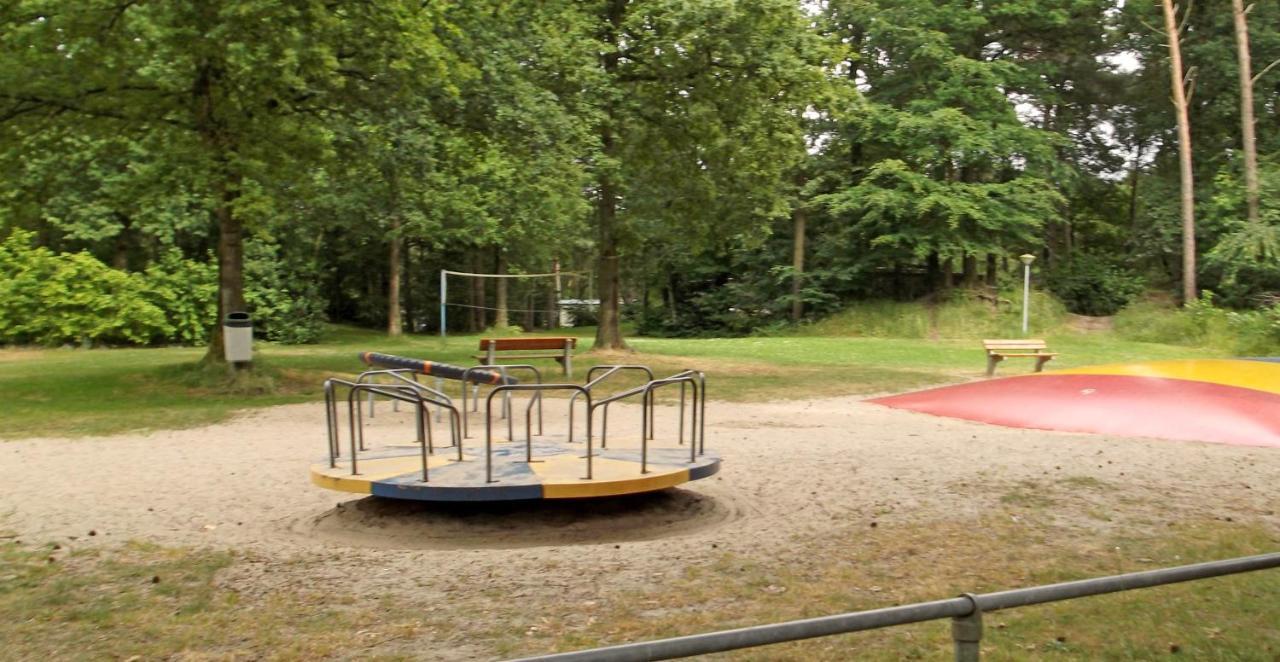 Boshuisje In Ijhorst Villa Exteriör bild
